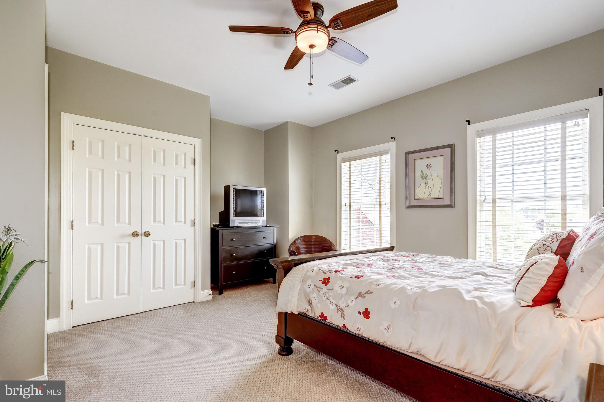 KETTLE RUN ESTATES - Residential