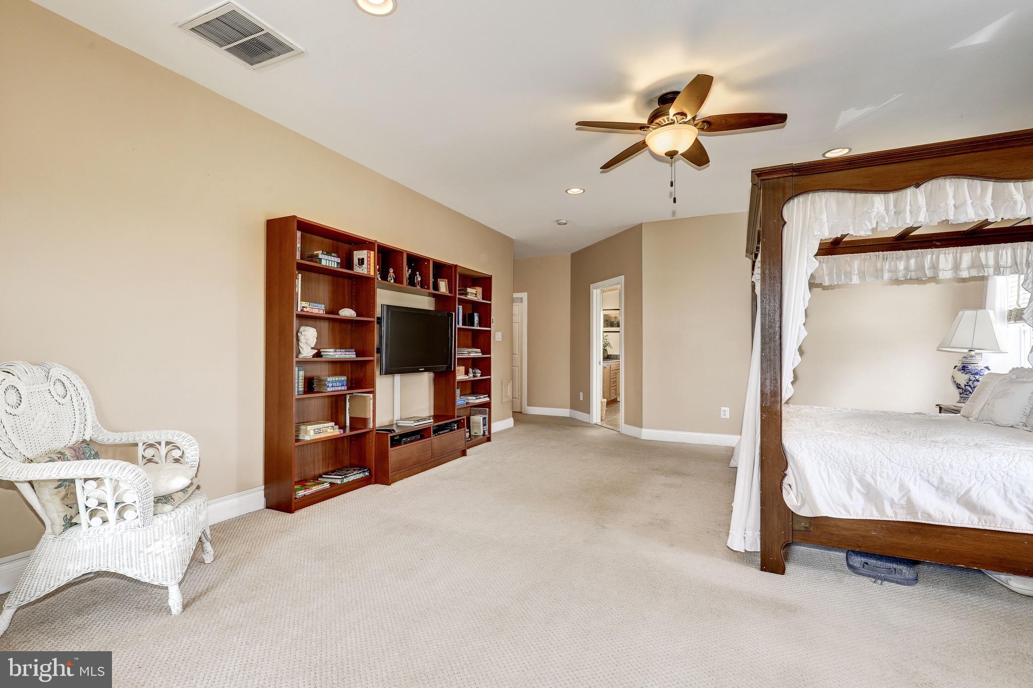 KETTLE RUN ESTATES - Residential