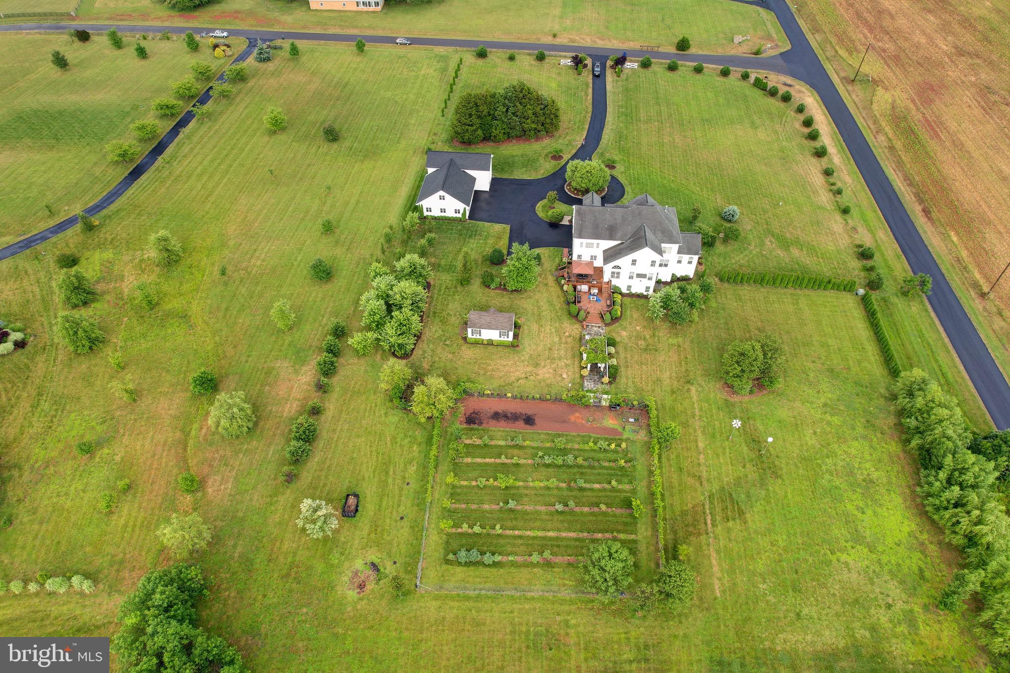 KETTLE RUN ESTATES - Residential