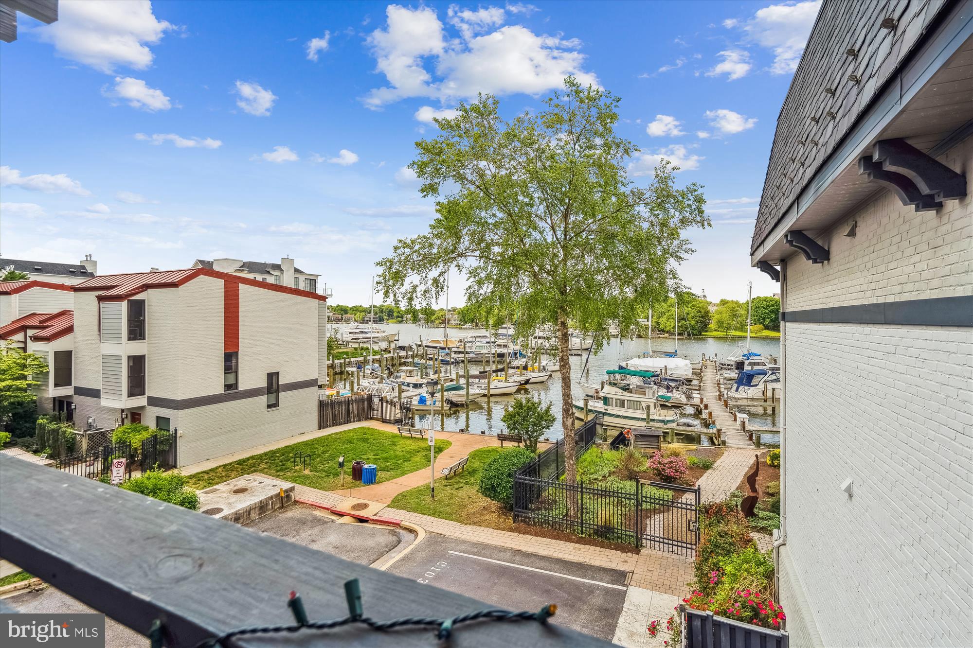 301 BURNSIDE STREET A 202