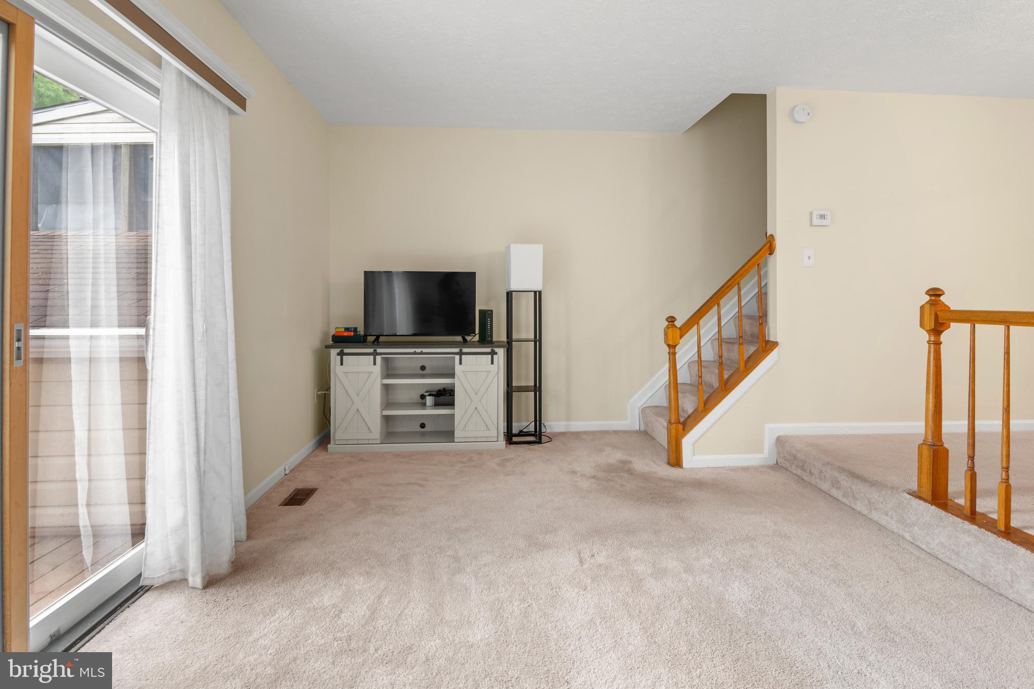 BRIGHT OAKS - Residential