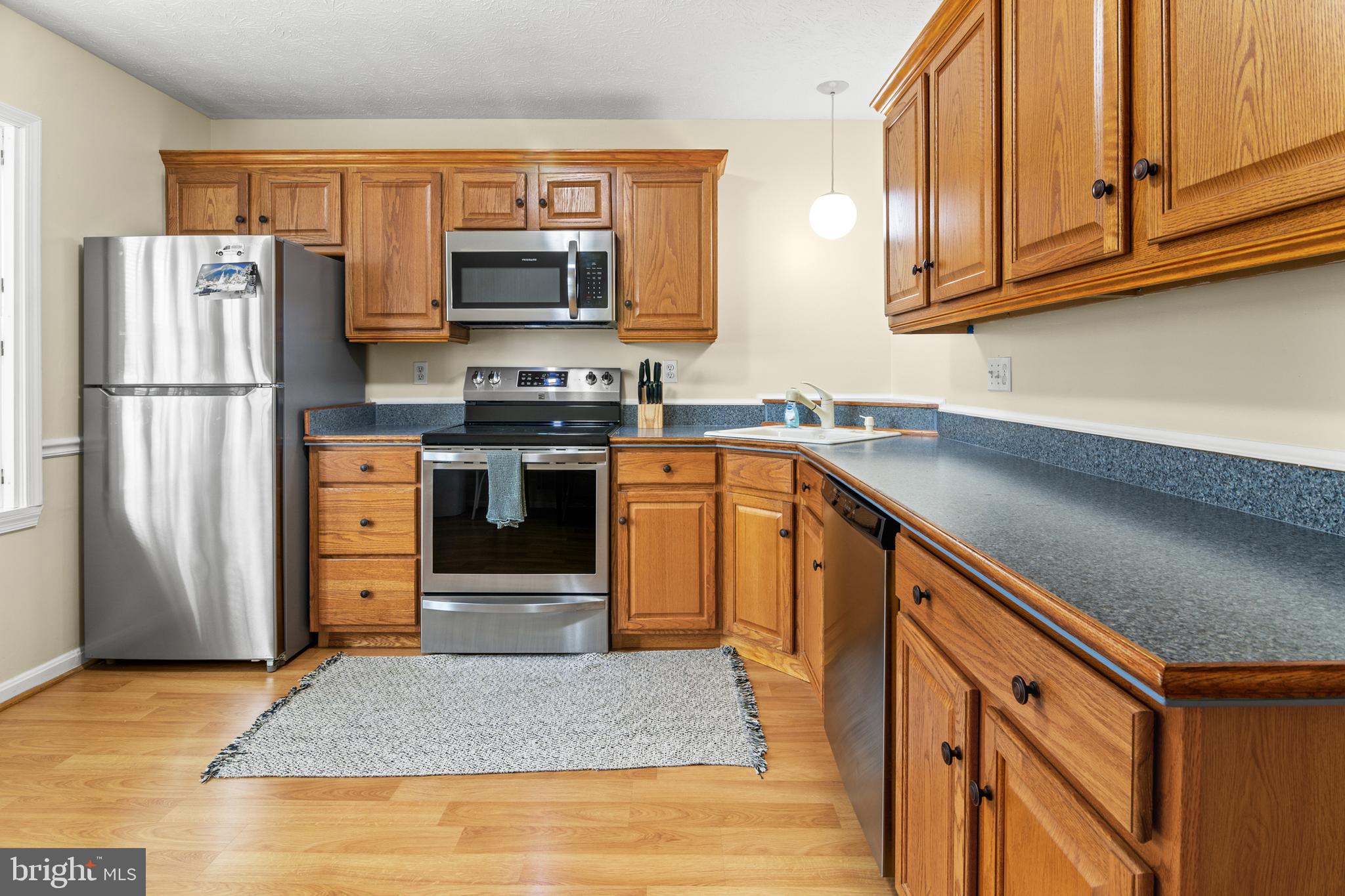 BRIGHT OAKS - Residential