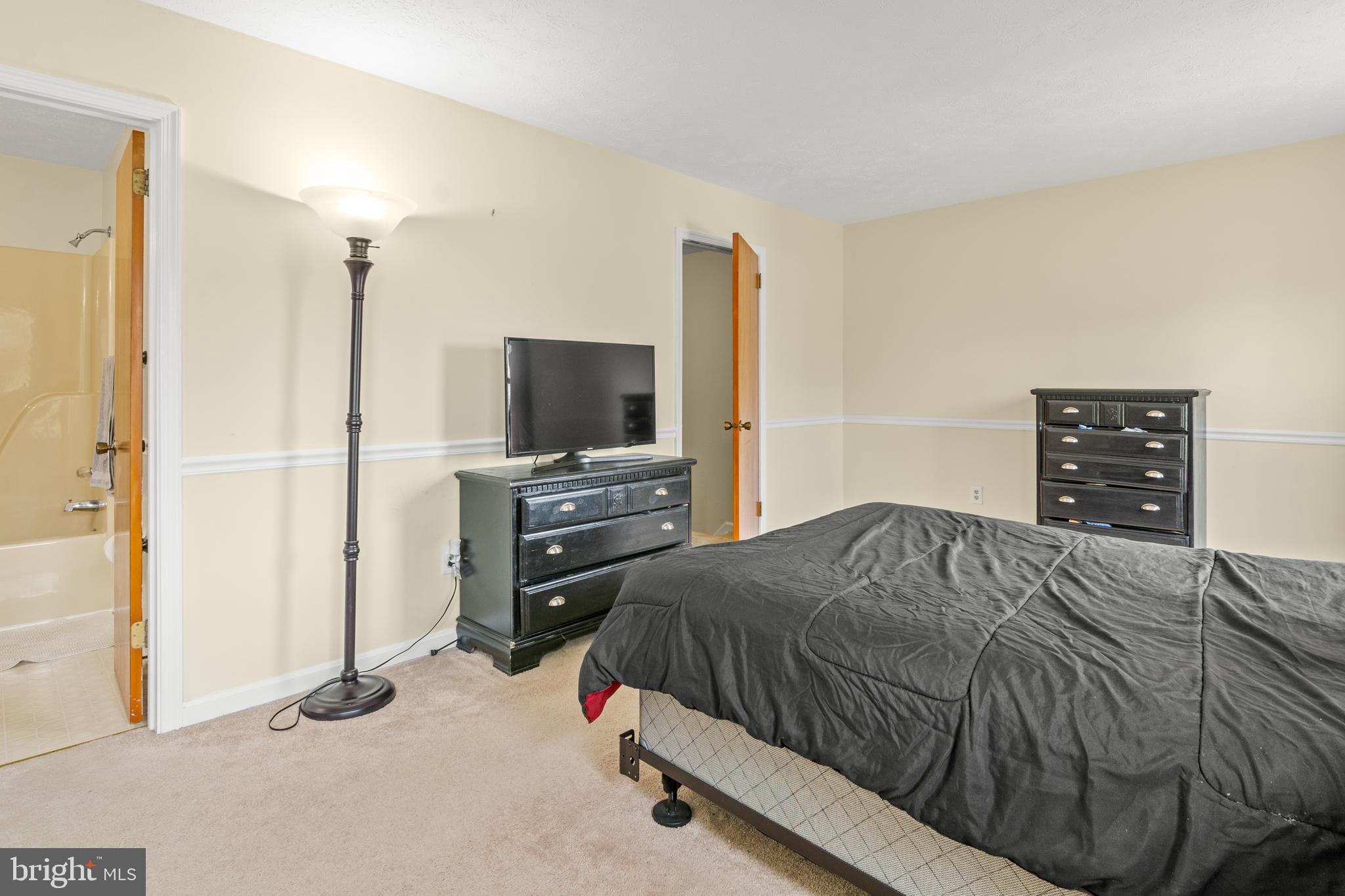 BRIGHT OAKS - Residential