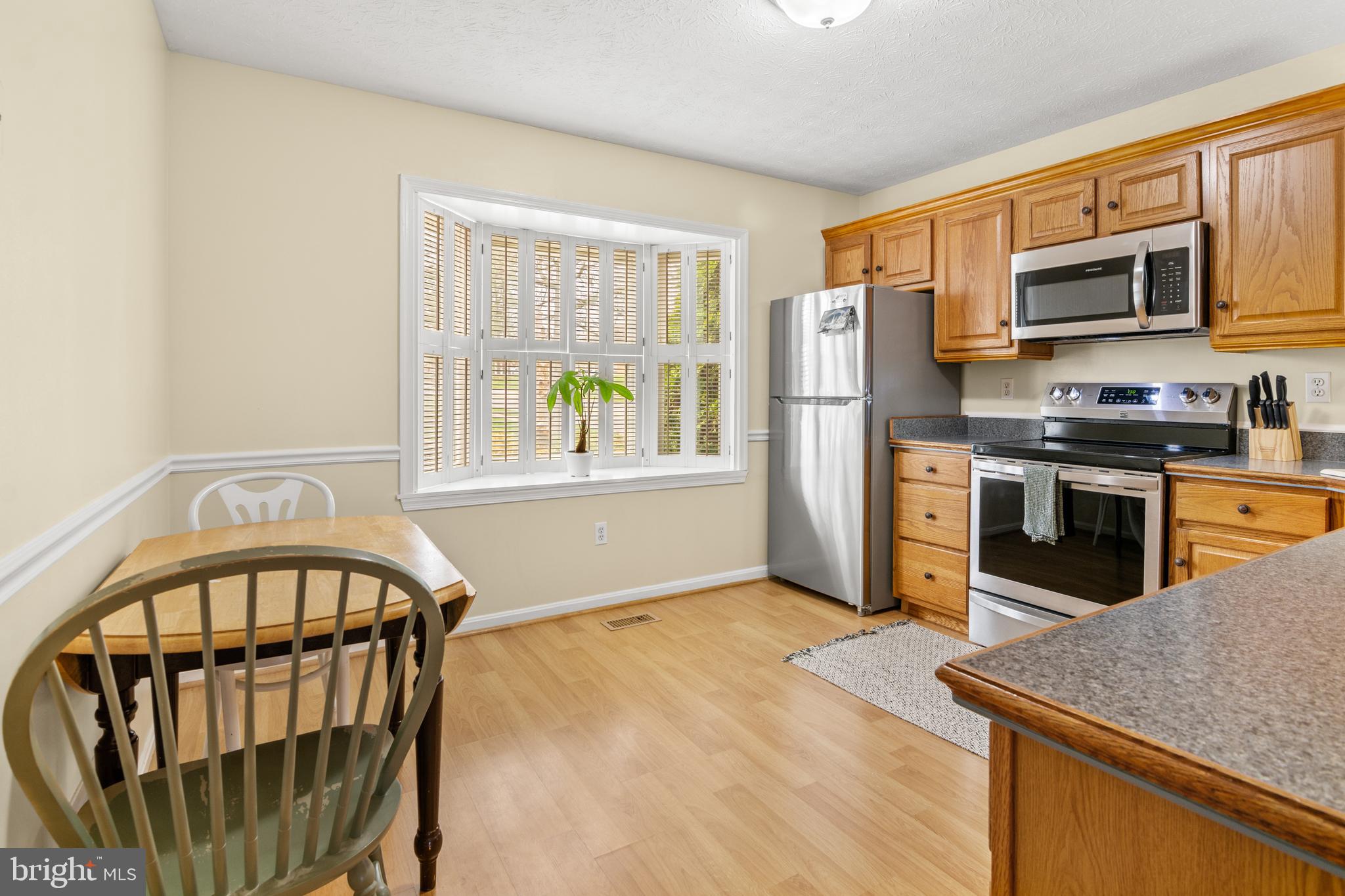 BRIGHT OAKS - Residential