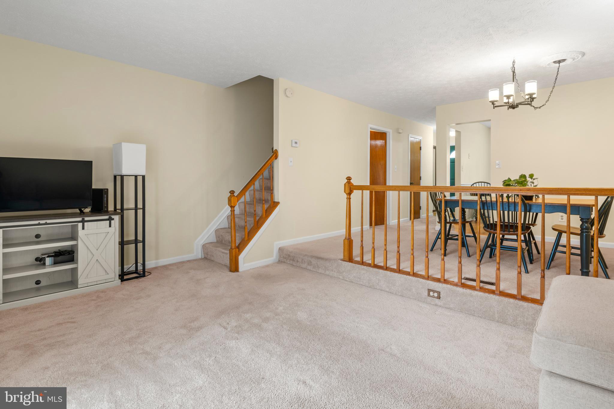 BRIGHT OAKS - Residential