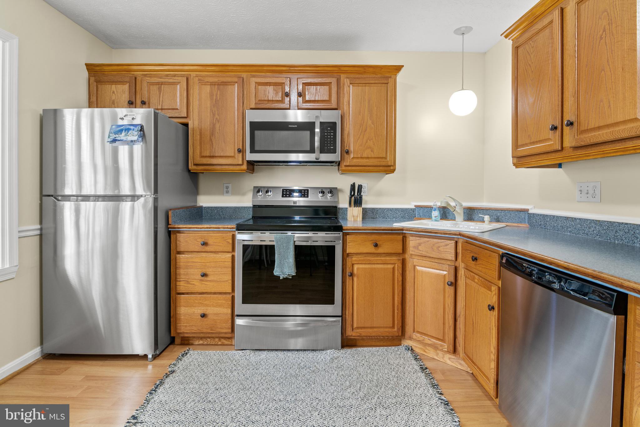 BRIGHT OAKS - Residential