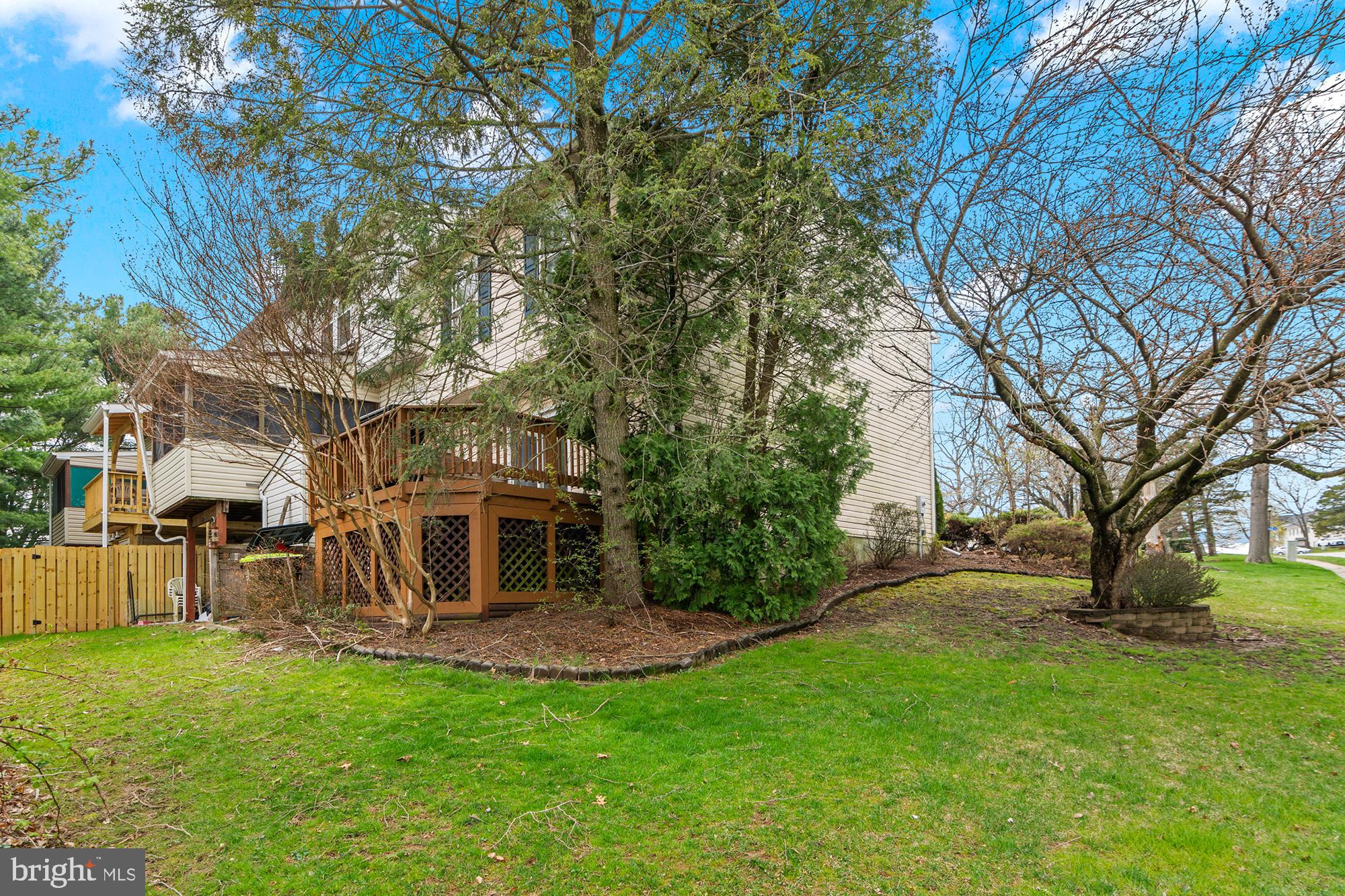 BRIGHT OAKS - Residential