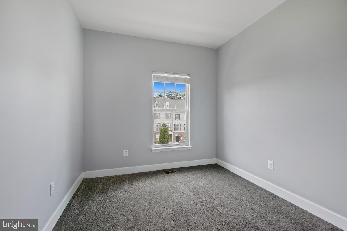 SUMMERFIELD - Residential Lease