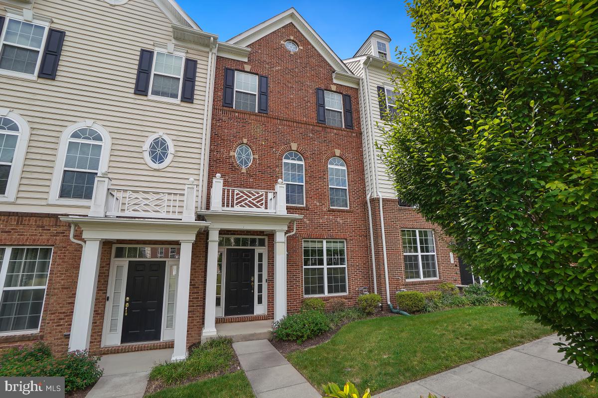 SUMMERFIELD - Residential Lease