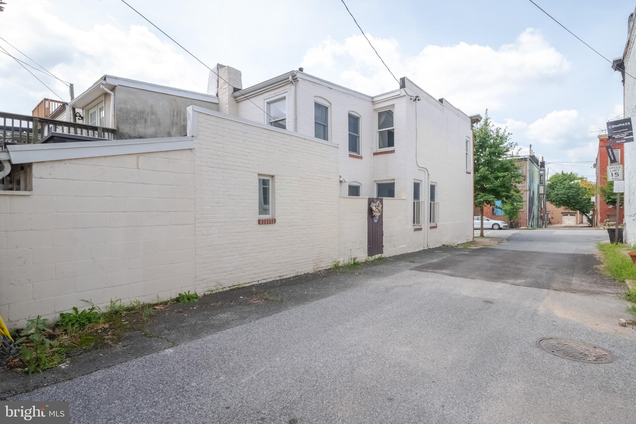 BUTCHERS HILL - Residential