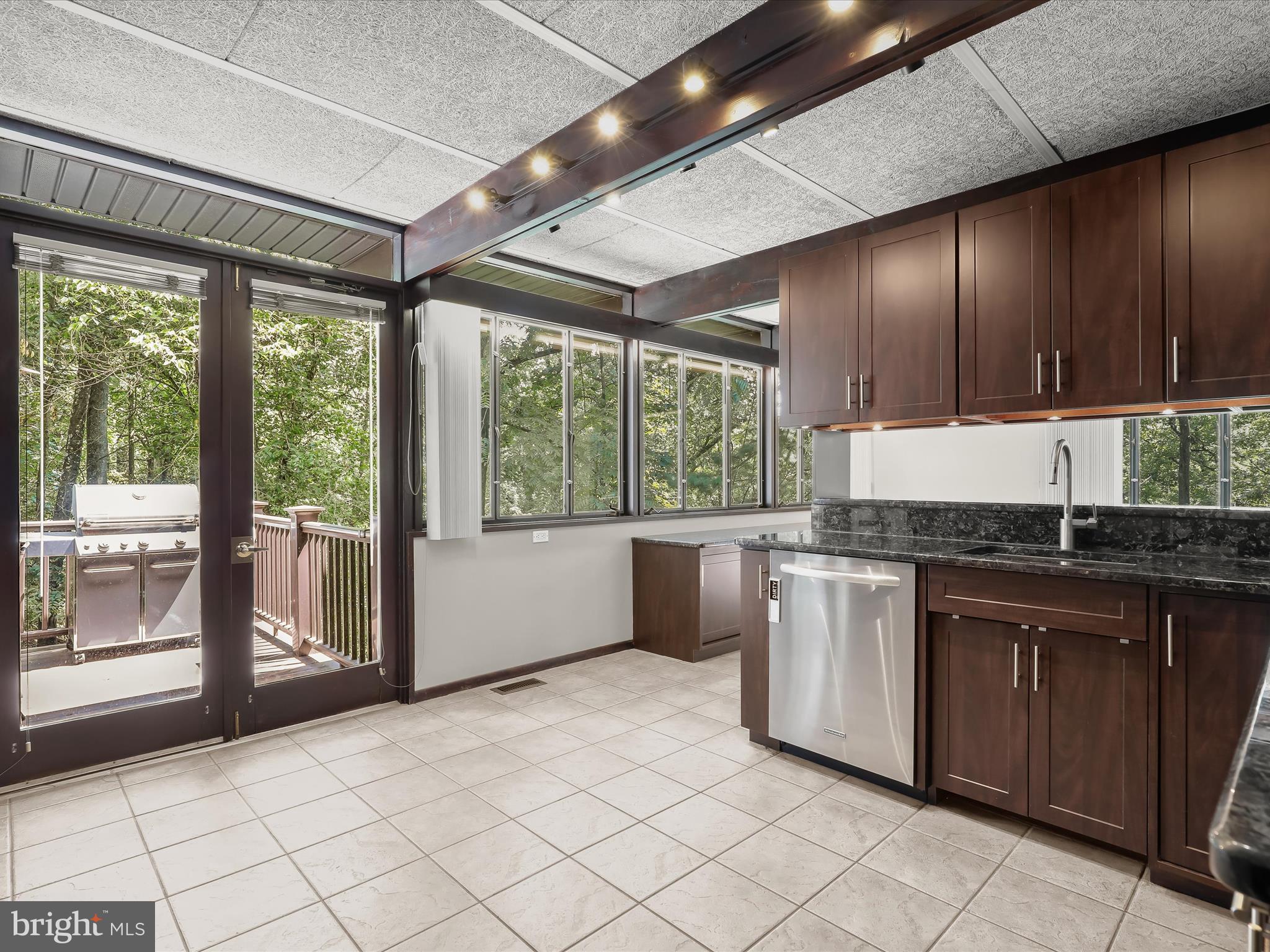 GREENCOURT HILLS - Residential