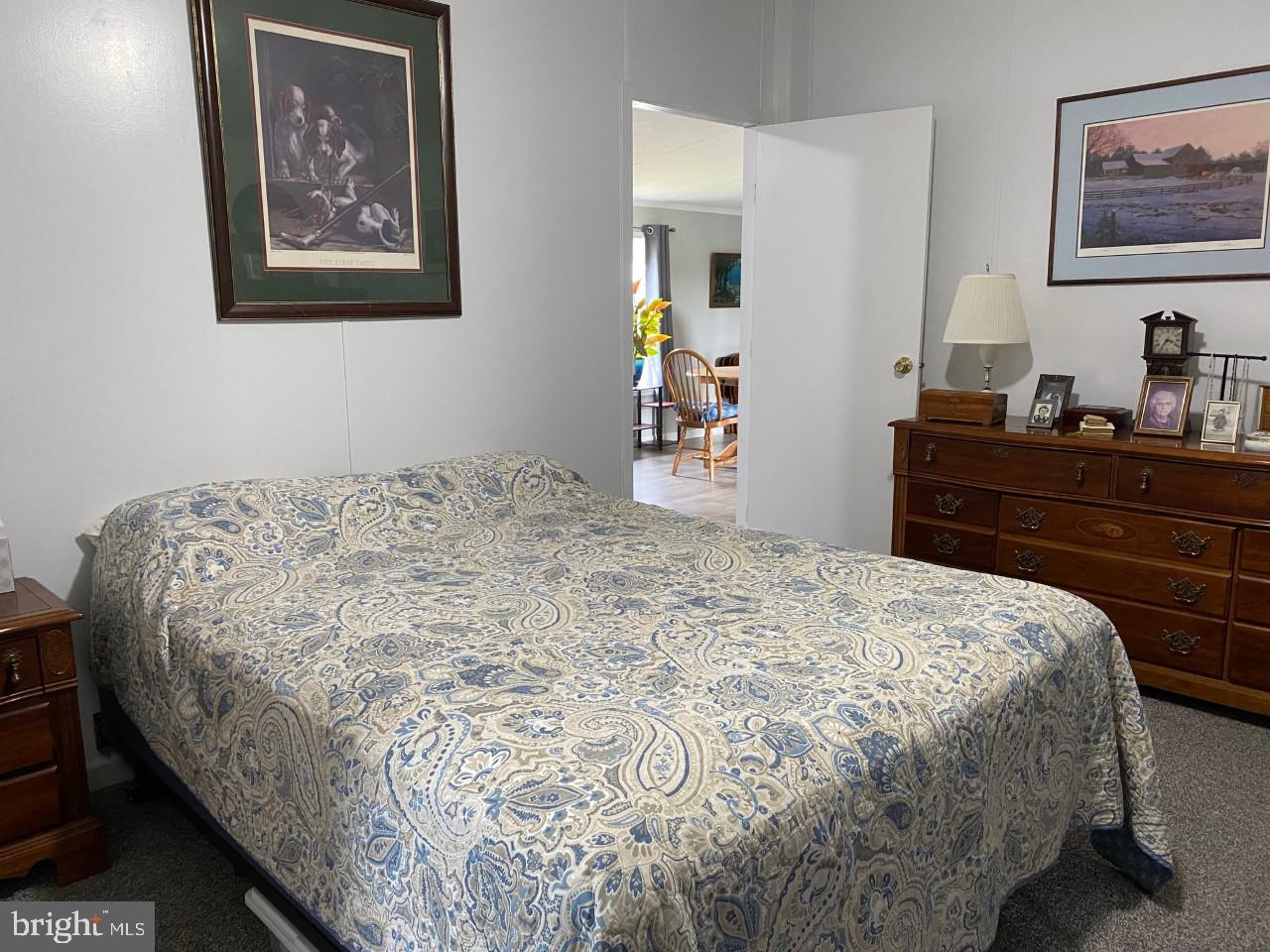 BUSH RIVER MANOR - Residential