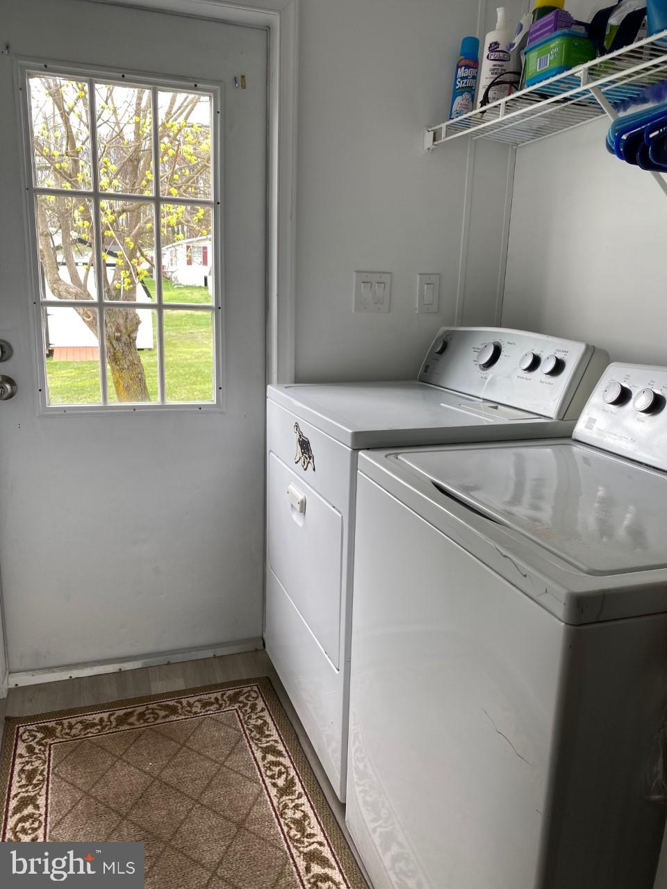 BUSH RIVER MANOR - Residential