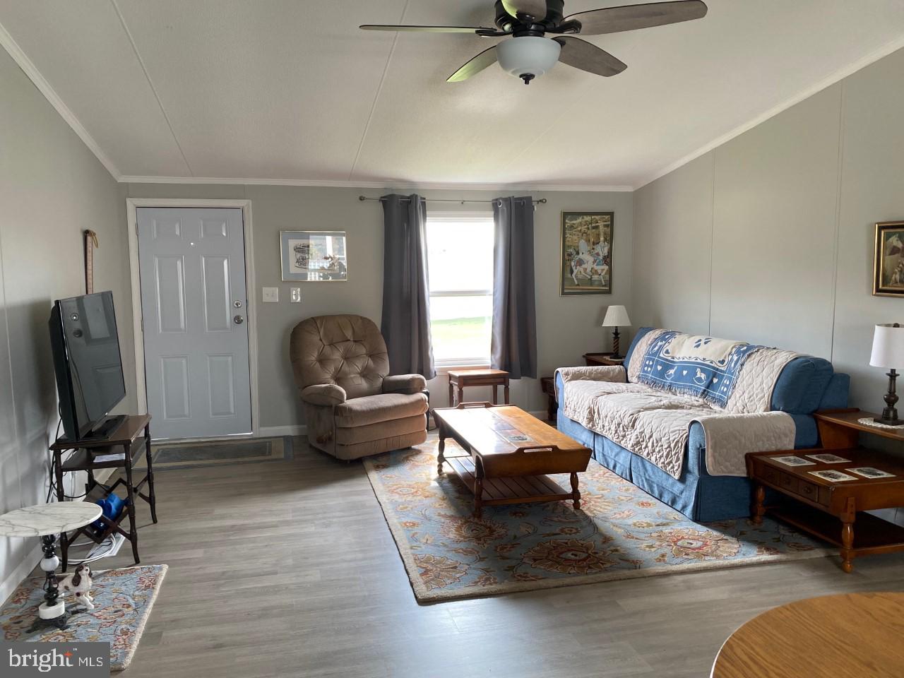 BUSH RIVER MANOR - Residential