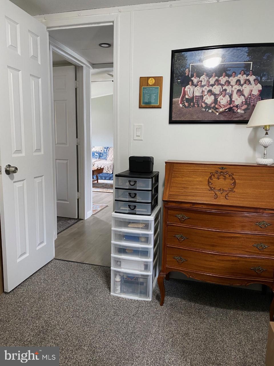 BUSH RIVER MANOR - Residential