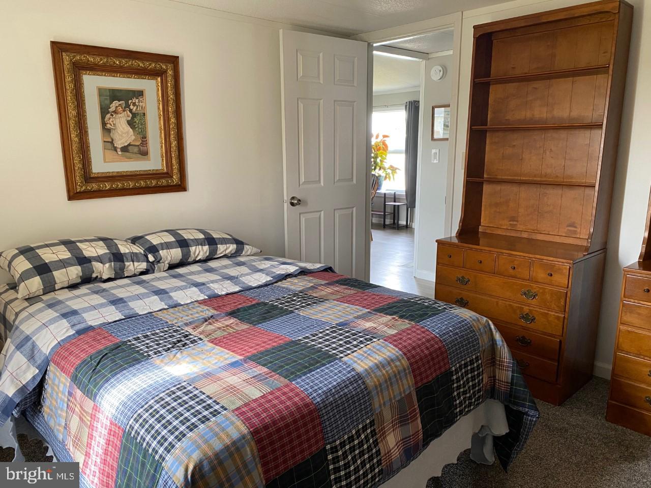 BUSH RIVER MANOR - Residential