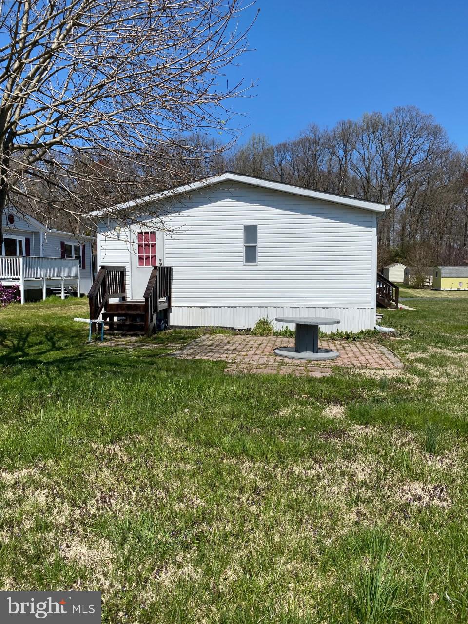 BUSH RIVER MANOR - Residential