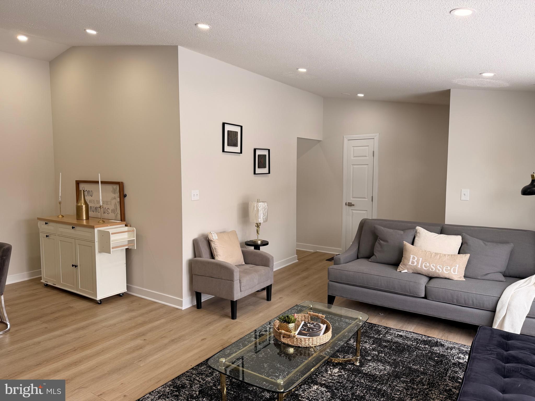 LAYDON PARK - Residential