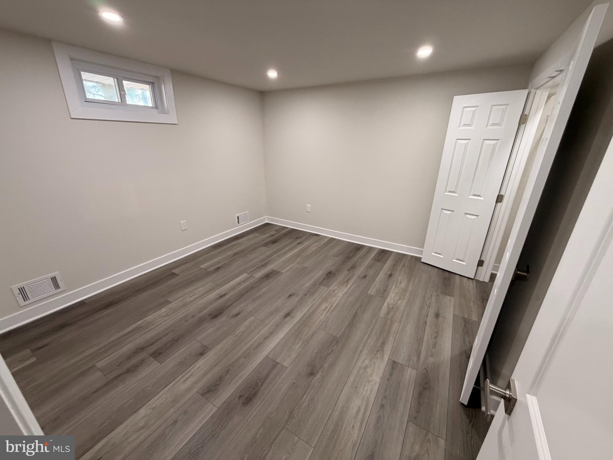 LAYDON PARK - Residential