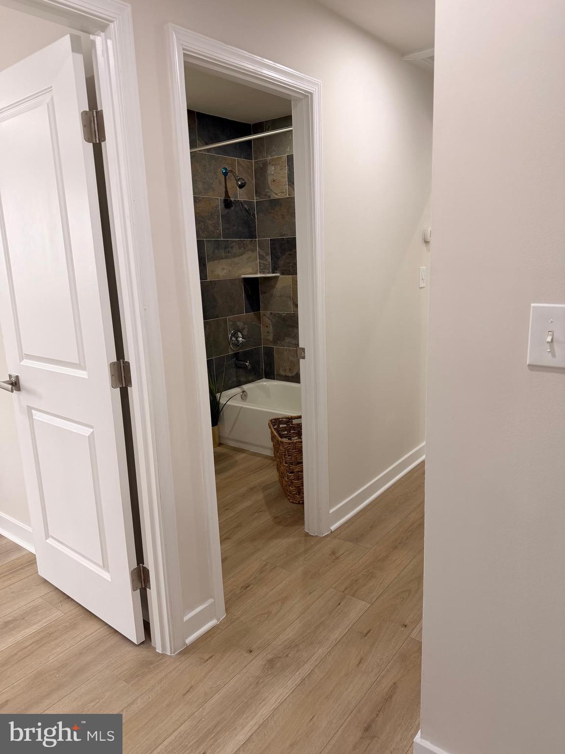 LAYDON PARK - Residential