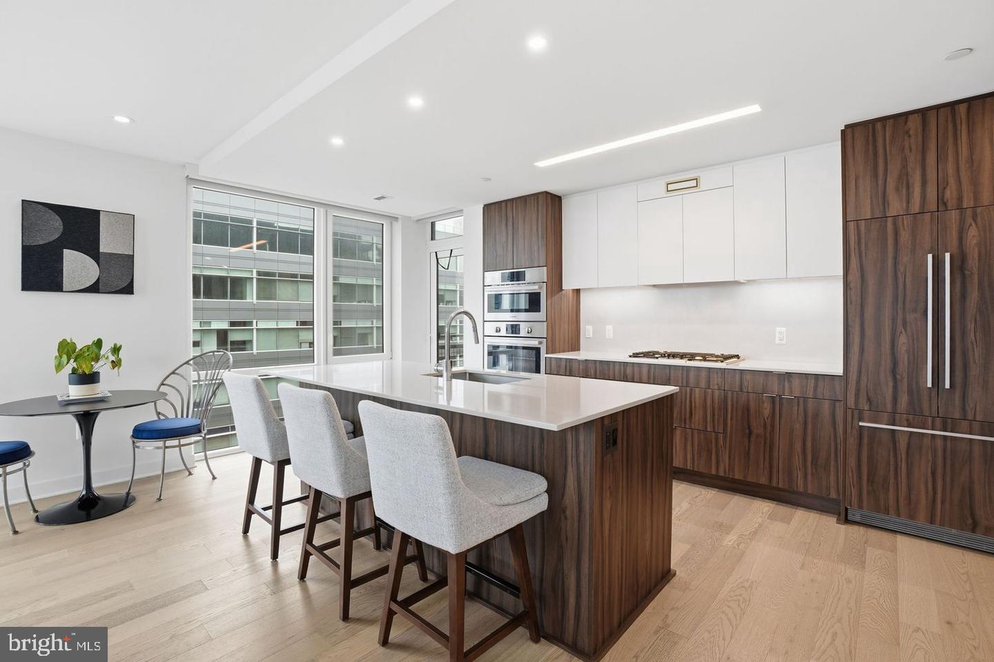 37 L STREET SE 902