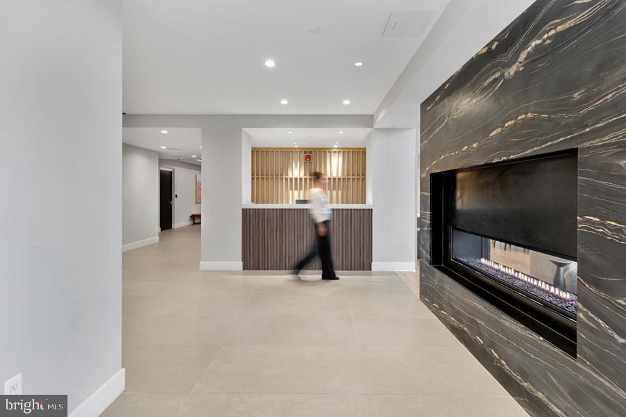 37 L STREET SE 902