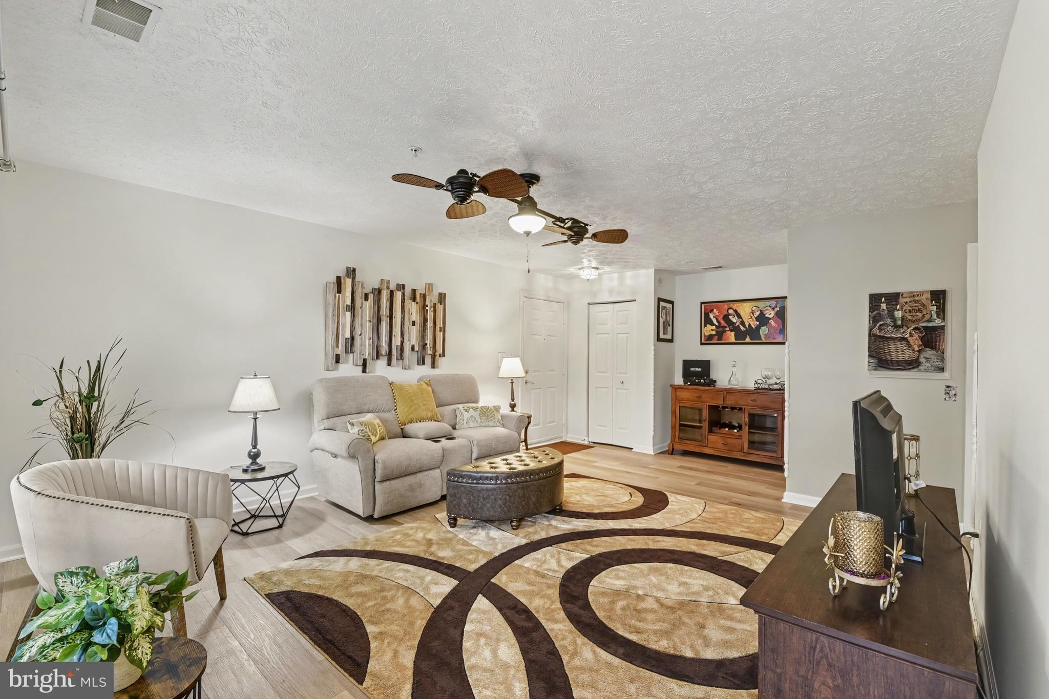 9547 DEVONWOOD COURT 9547