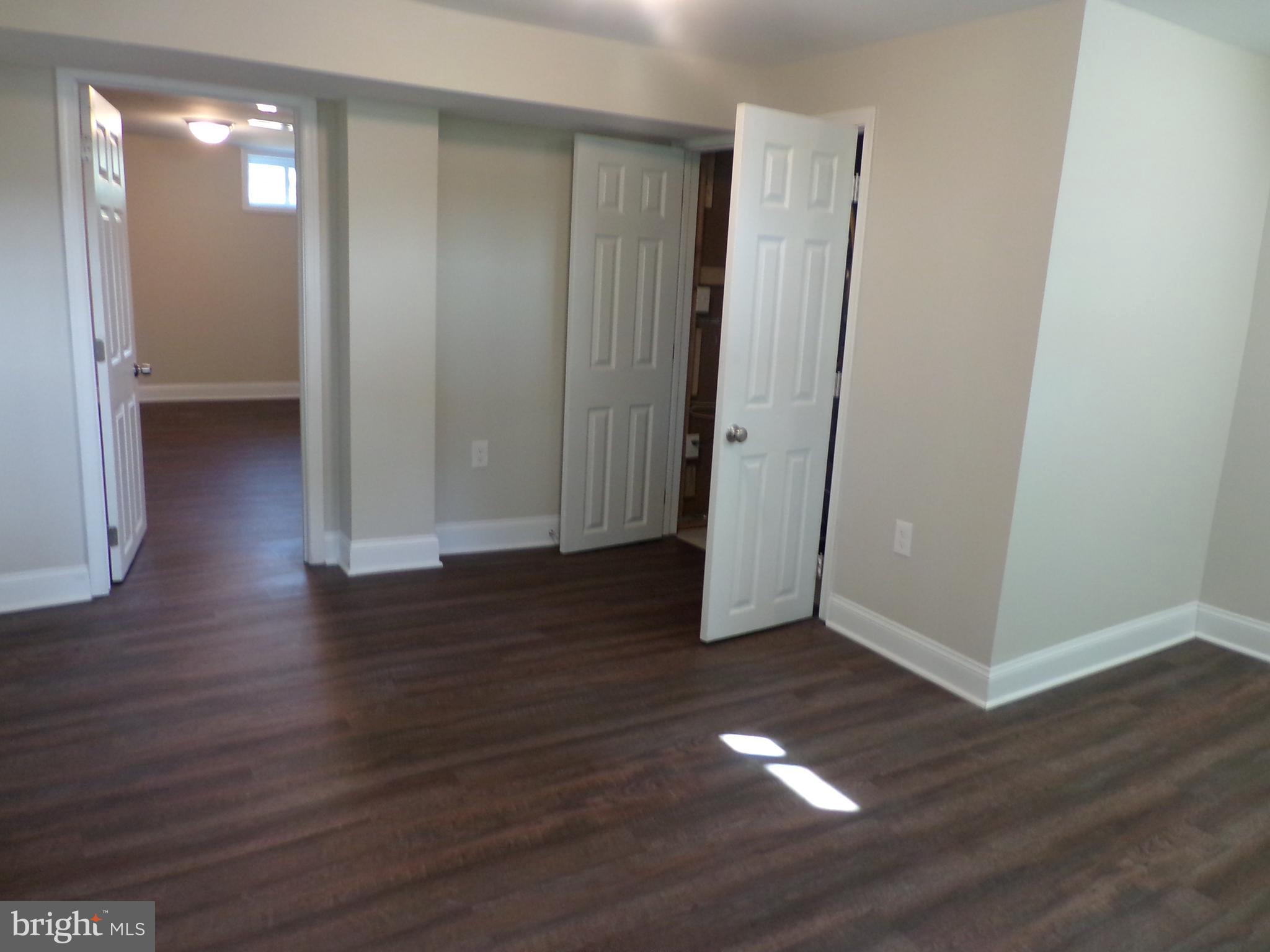 PERRING LOCH - Residential Lease