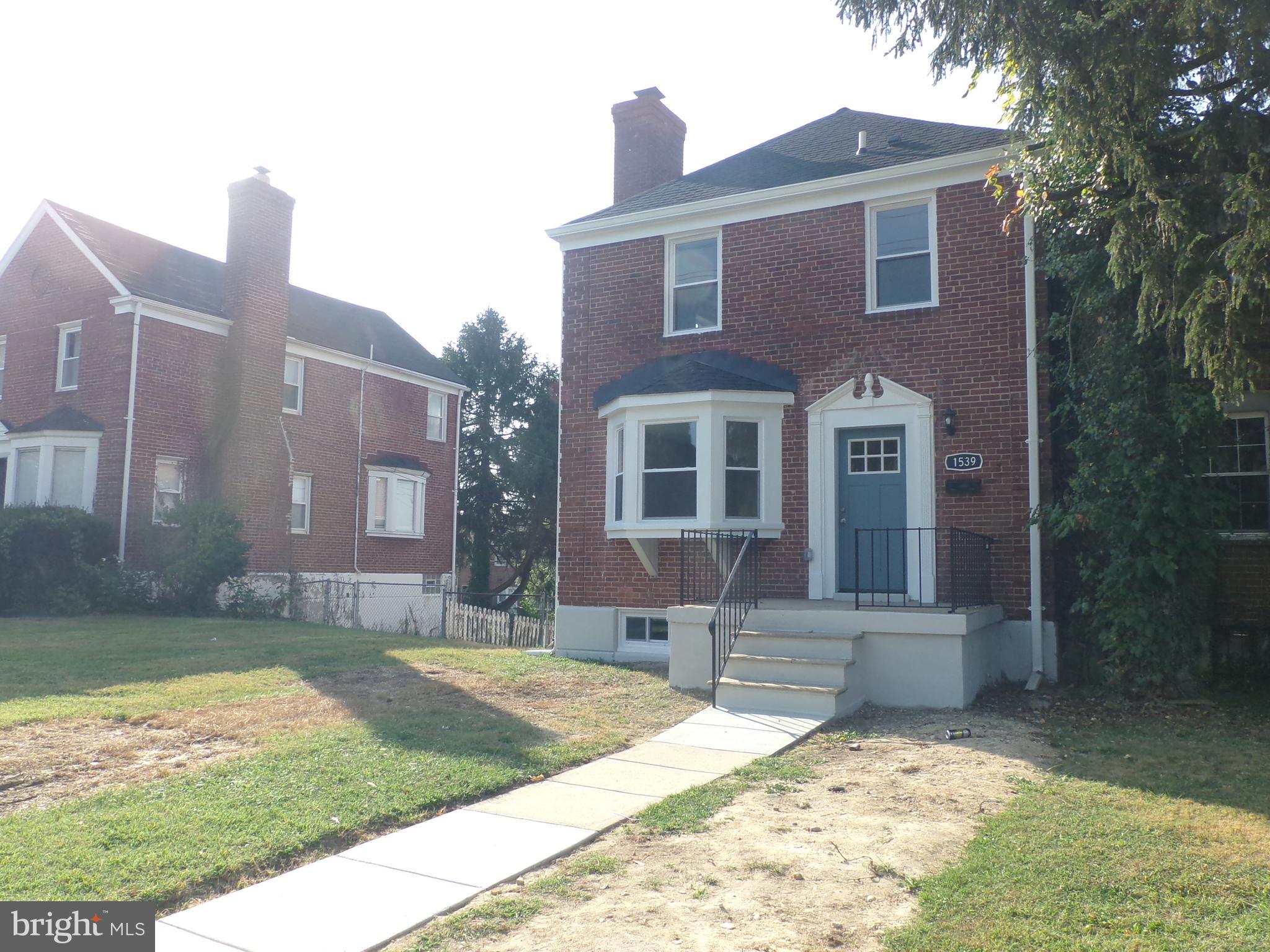 PERRING LOCH - Residential Lease