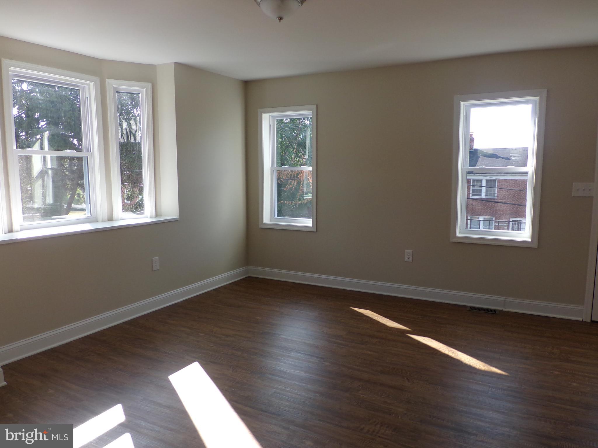 PERRING LOCH - Residential Lease