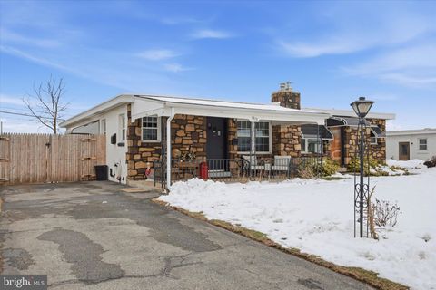 1315 HILLCREST ROAD CONSHOHOCKEN PA 19428