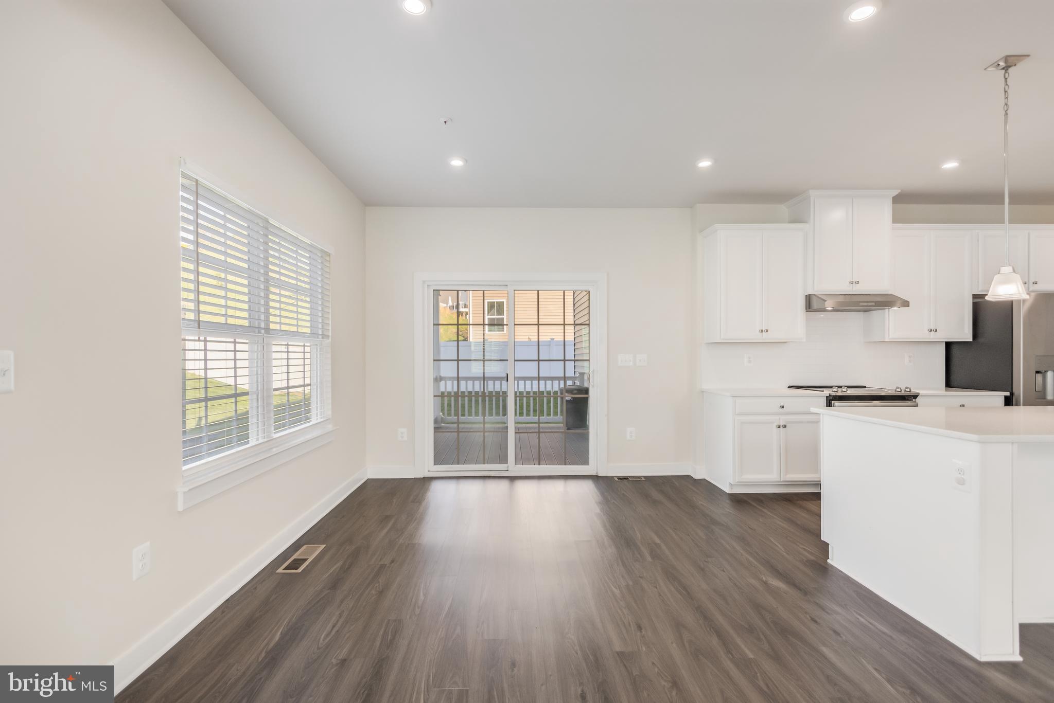 HERITAGE WOODS - Residential