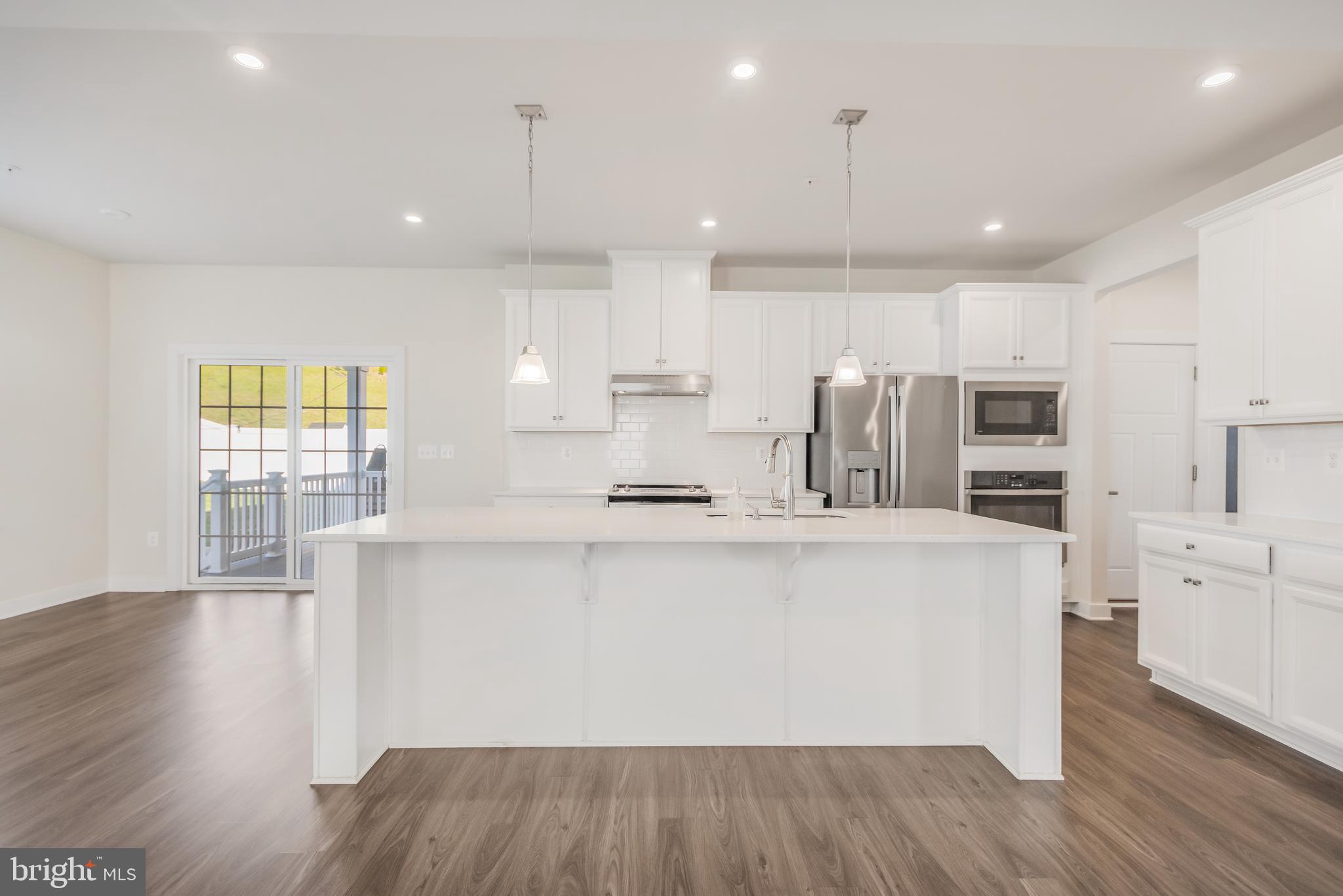 HERITAGE WOODS - Residential