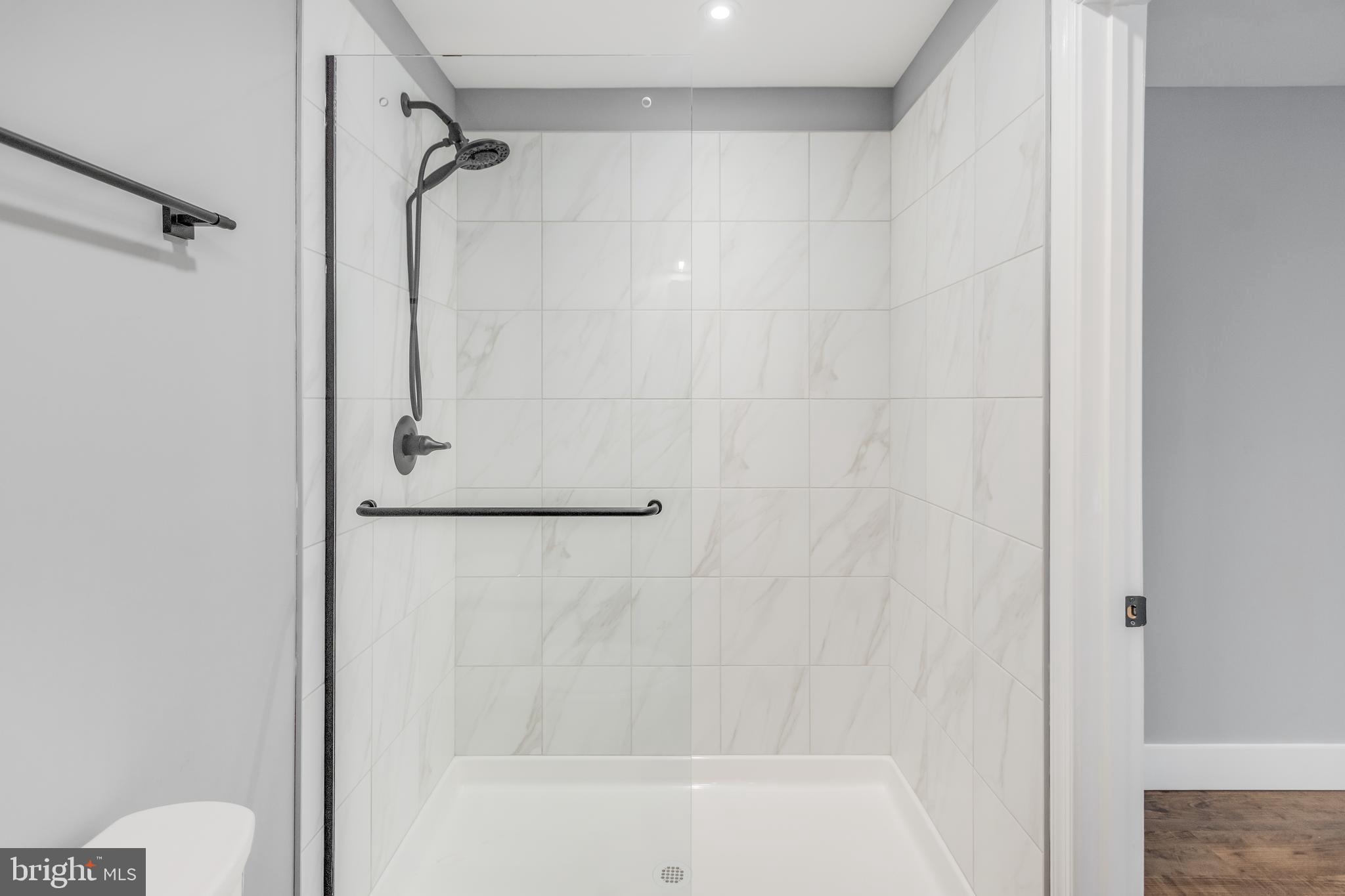 HERITAGE WOODS - Residential