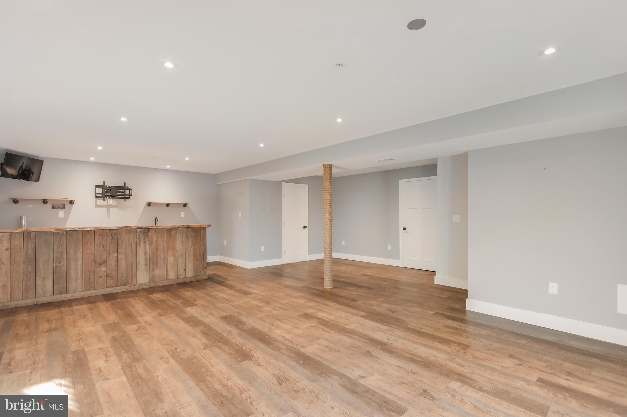 HERITAGE WOODS - Residential