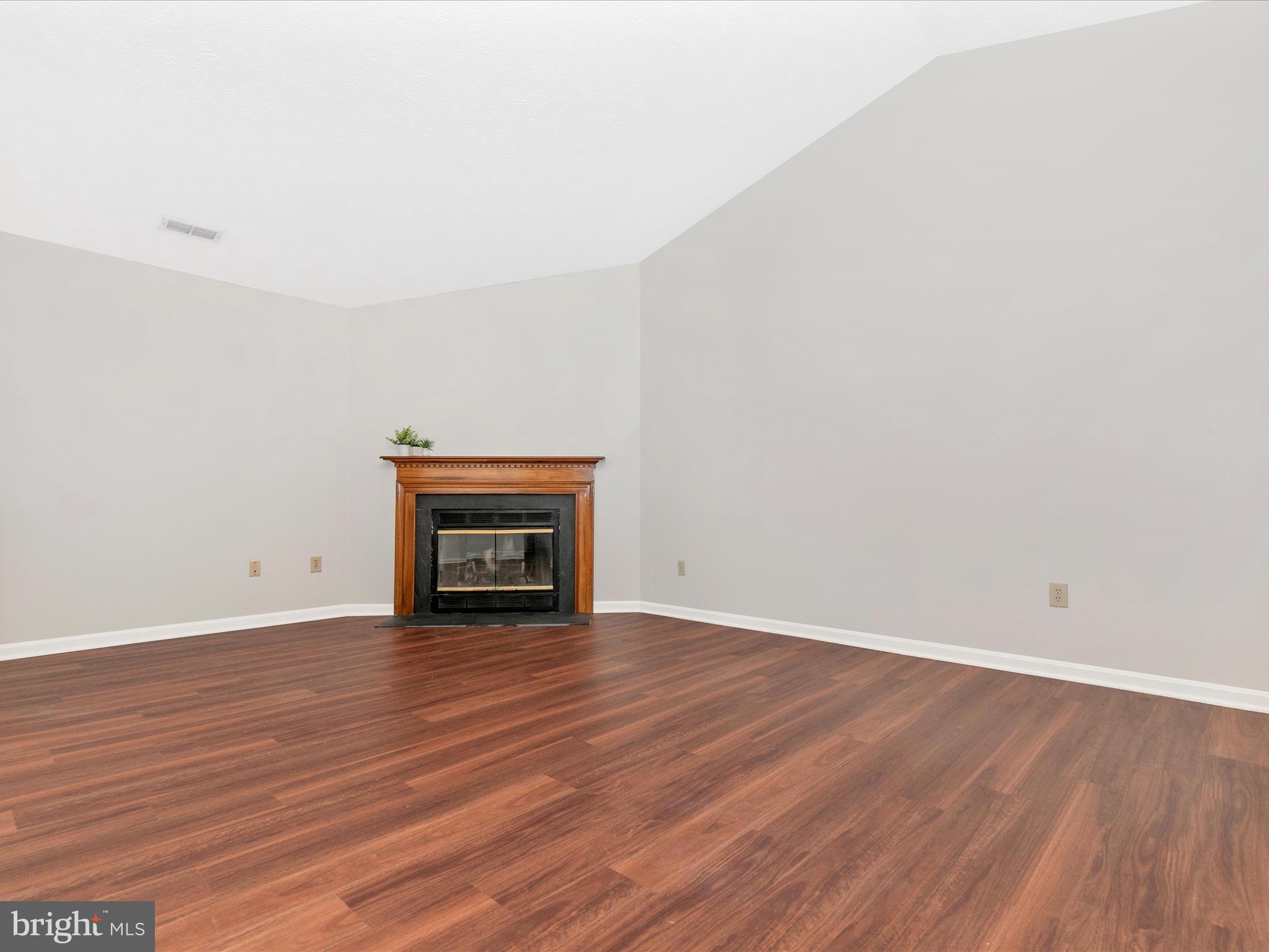 OLD FARM STATION - Residential