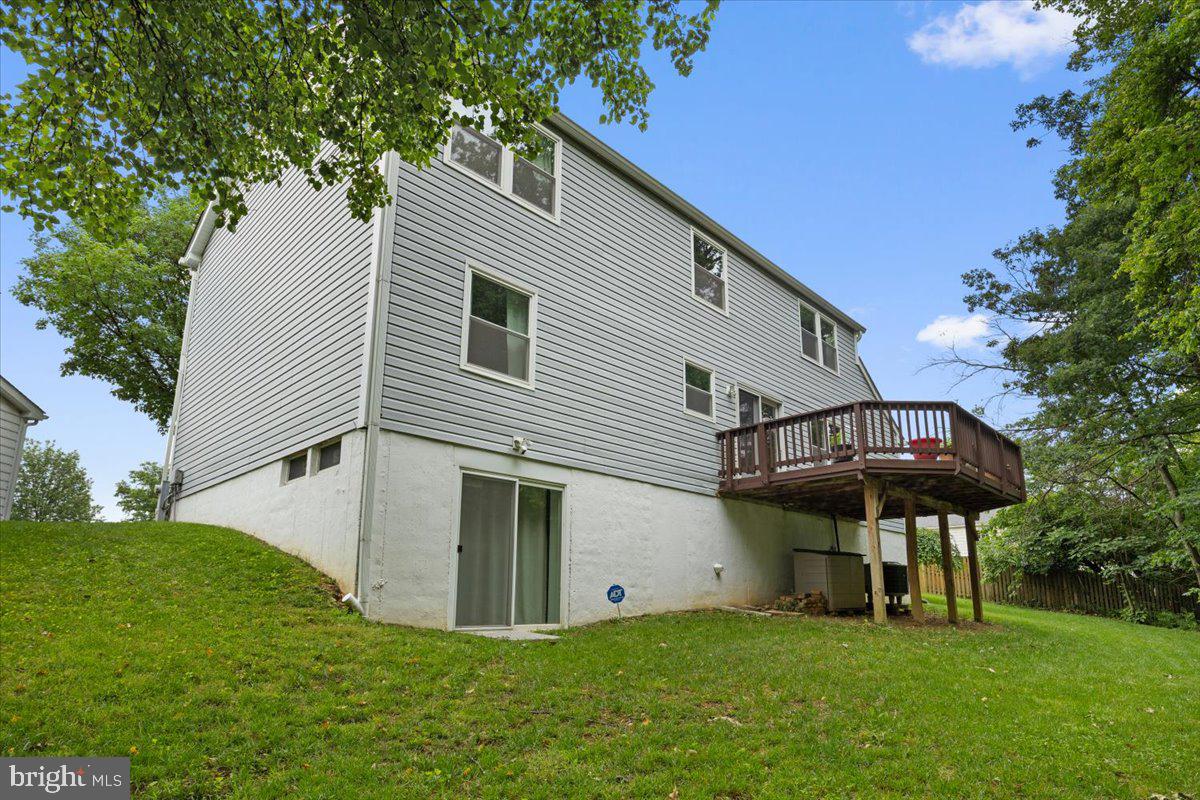 SADDLE CREEK - Residential