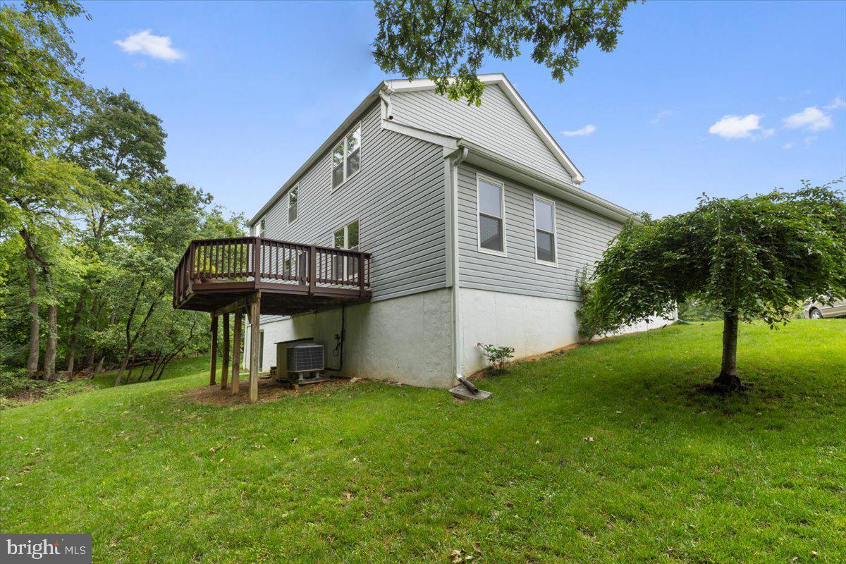 SADDLE CREEK - Residential