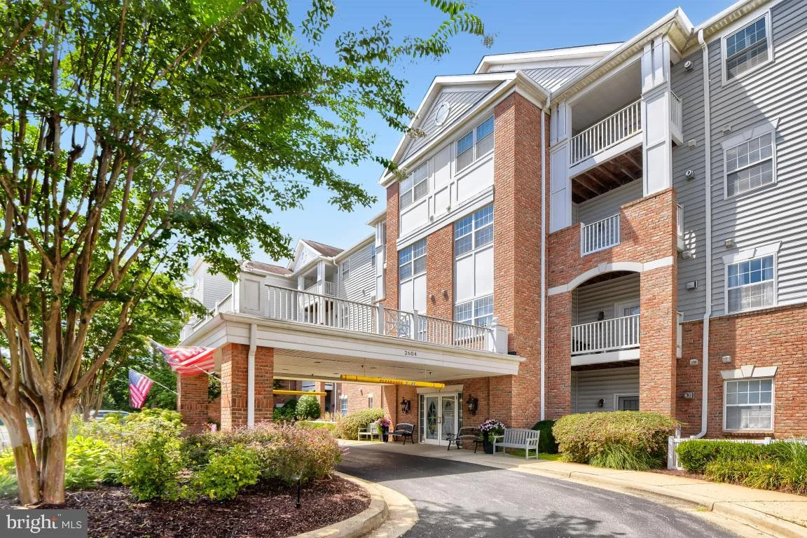 2604 Chapel Lake Drive Unit 104