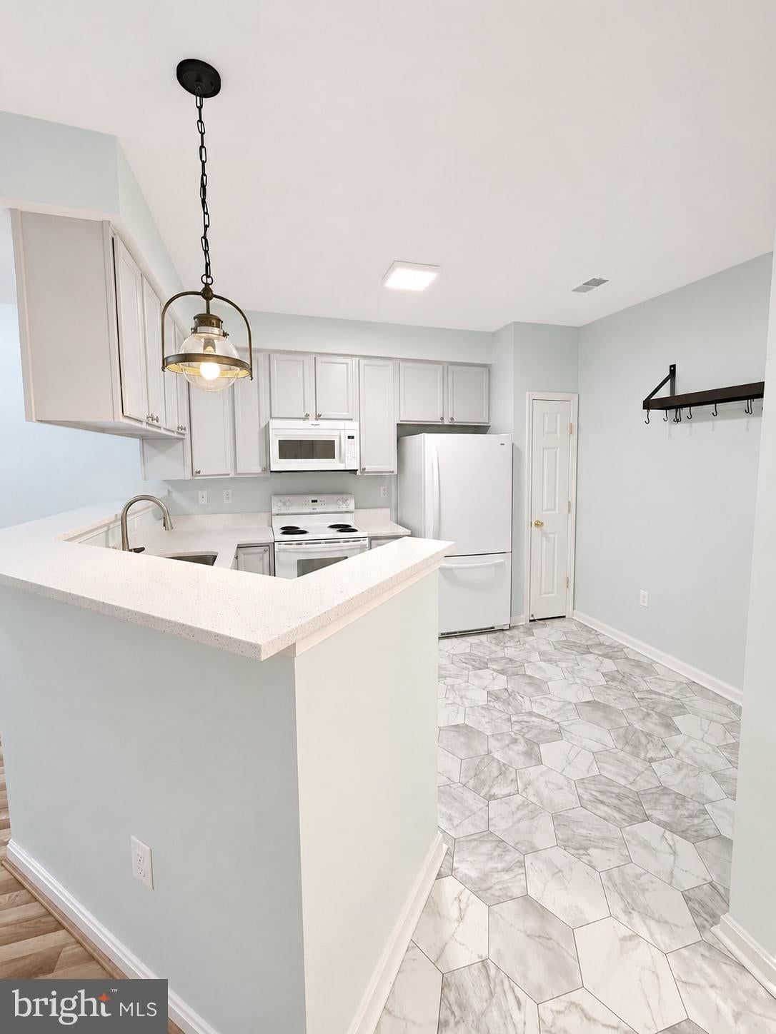 2604 CHAPEL LAKE DRIVE 104