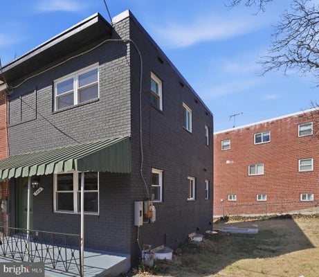 5916 8TH ST NE, WASHINGTON, DC 20011 - Image 94ff581ff0e9a5eeb70e1b3f1906591d/1097323261
