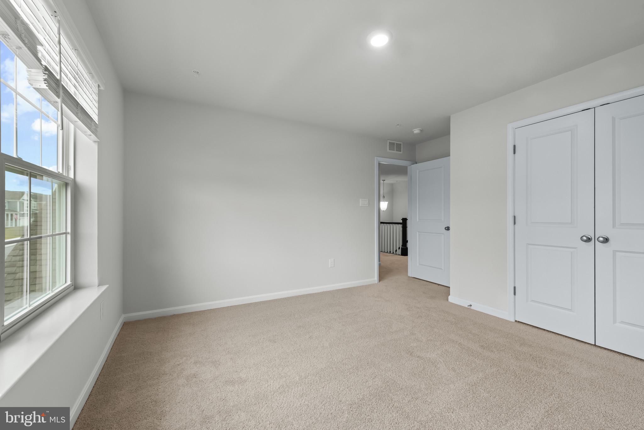 CREEKSIDE ESTATES - Residential