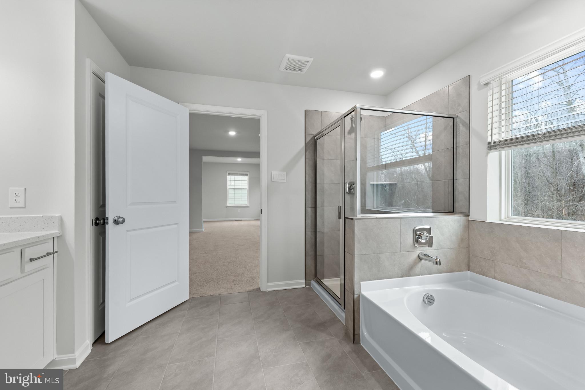 CREEKSIDE ESTATES - Residential