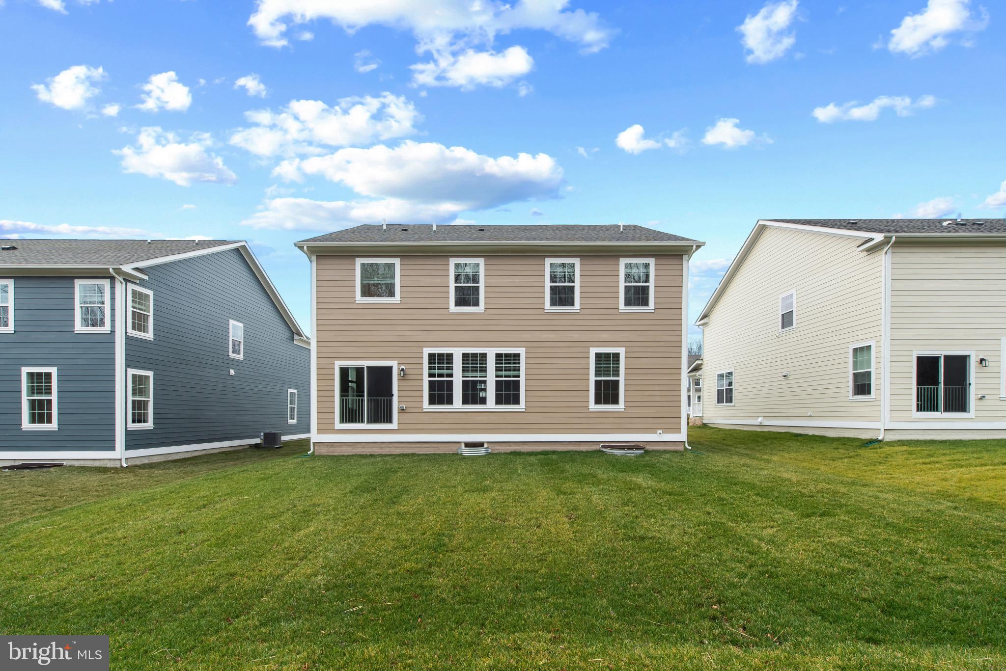 CREEKSIDE ESTATES - Residential