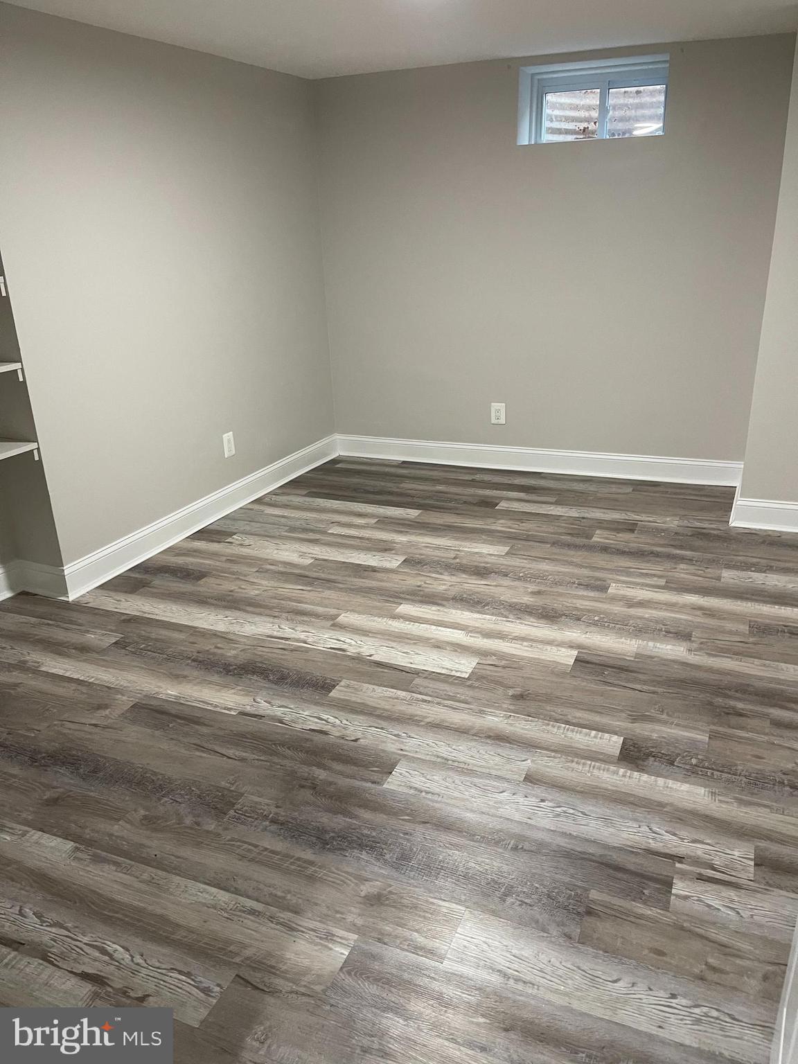 DAMASCUS OUTSIDE - Residential Lease