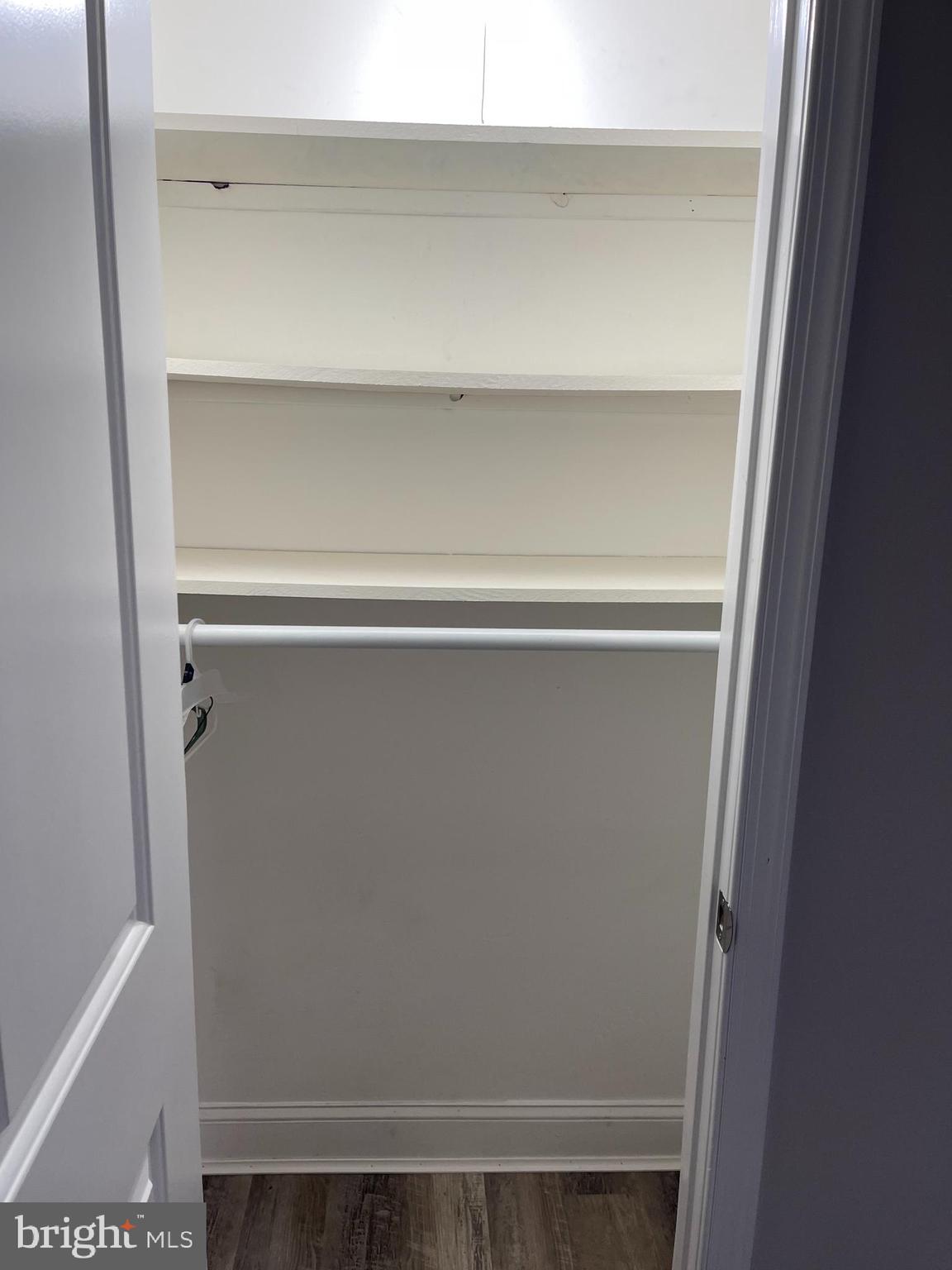 DAMASCUS OUTSIDE - Residential Lease