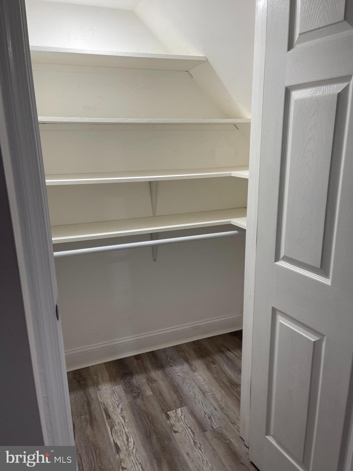 DAMASCUS OUTSIDE - Residential Lease