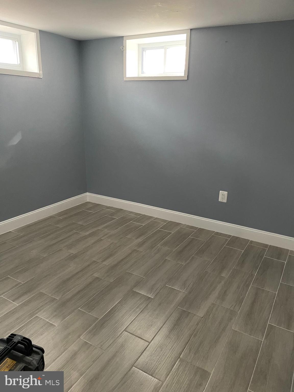 DAMASCUS OUTSIDE - Residential Lease