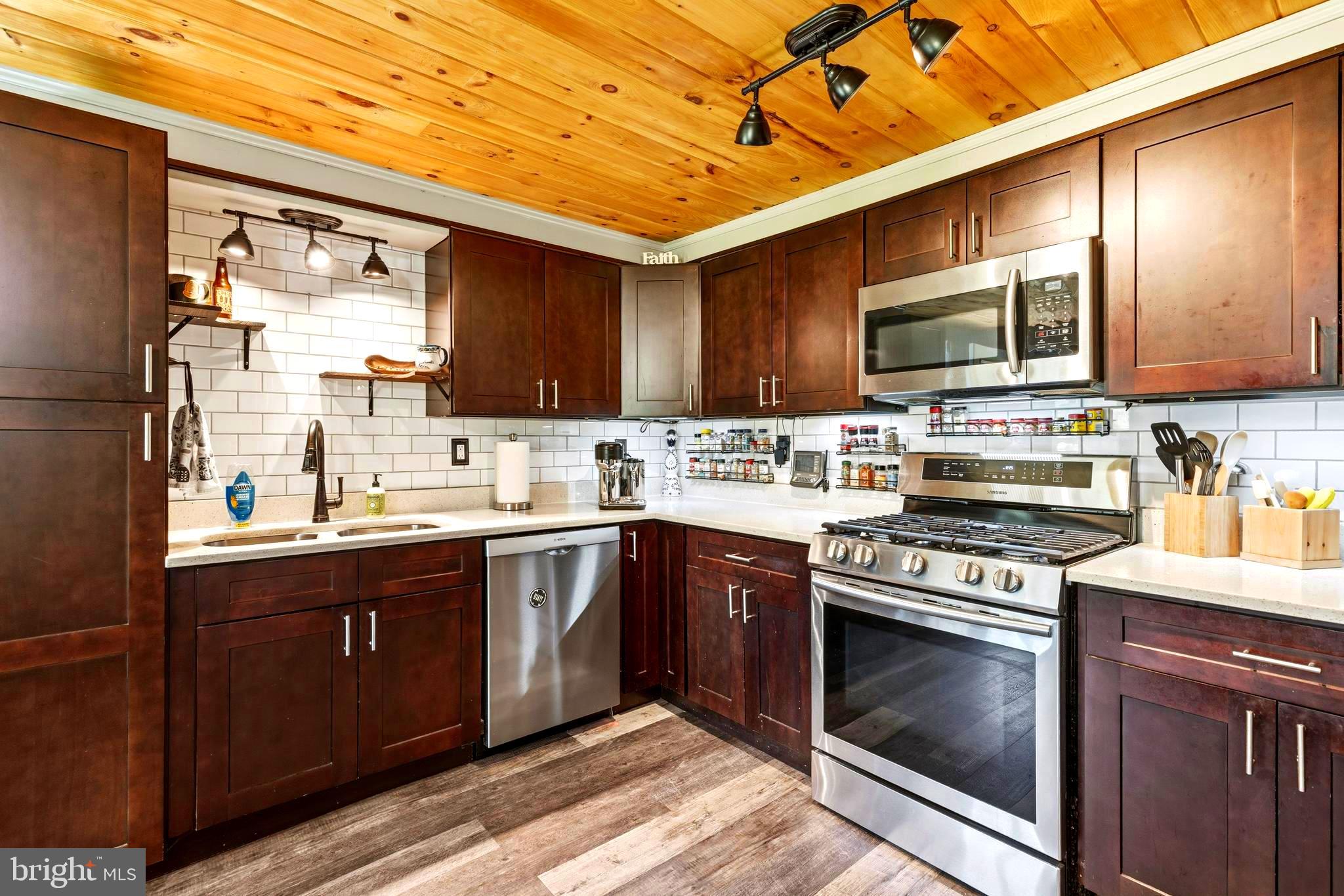 CRANBERRY STATION - Residential