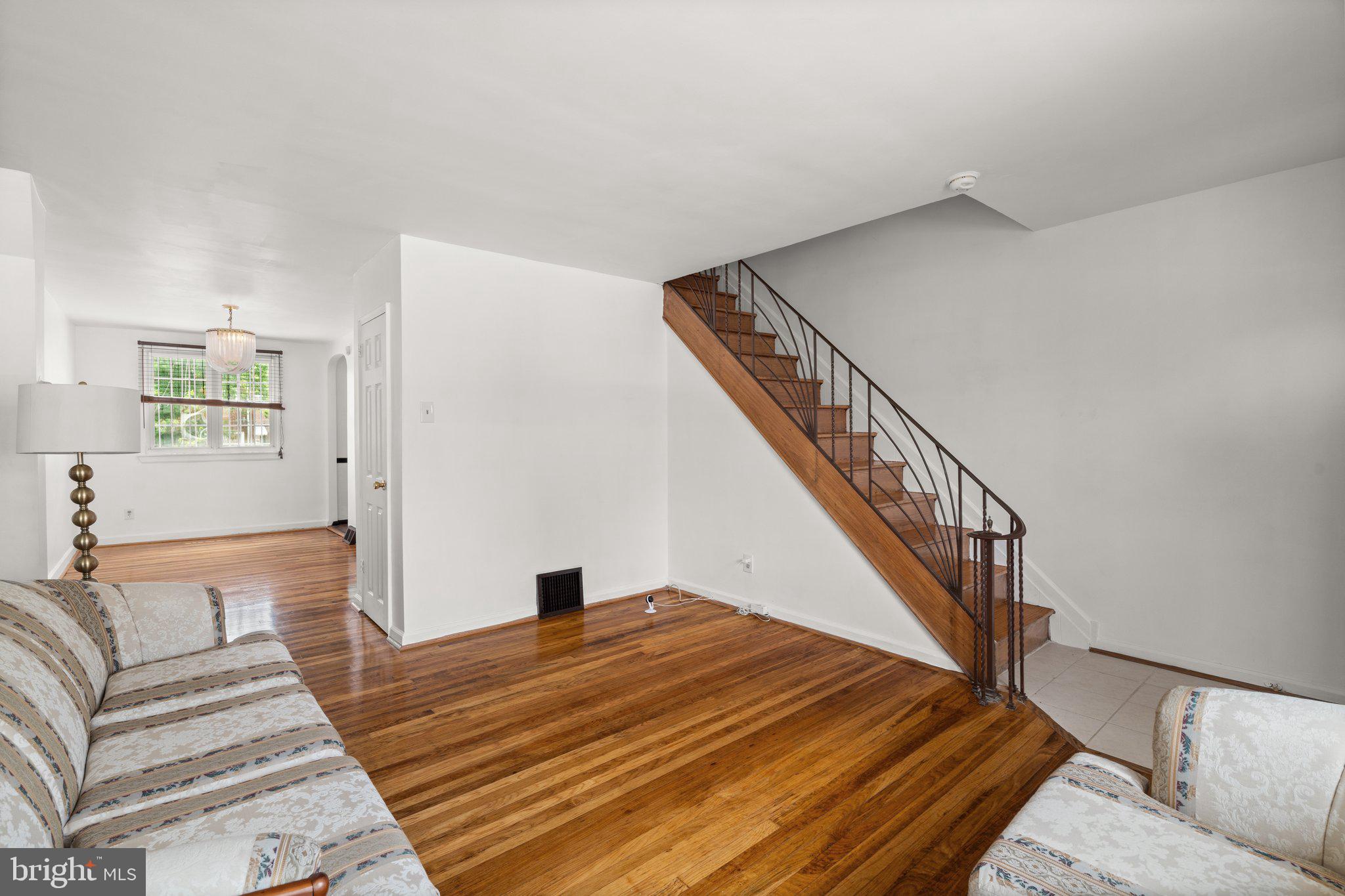 ELMWOOD PARK - Residential